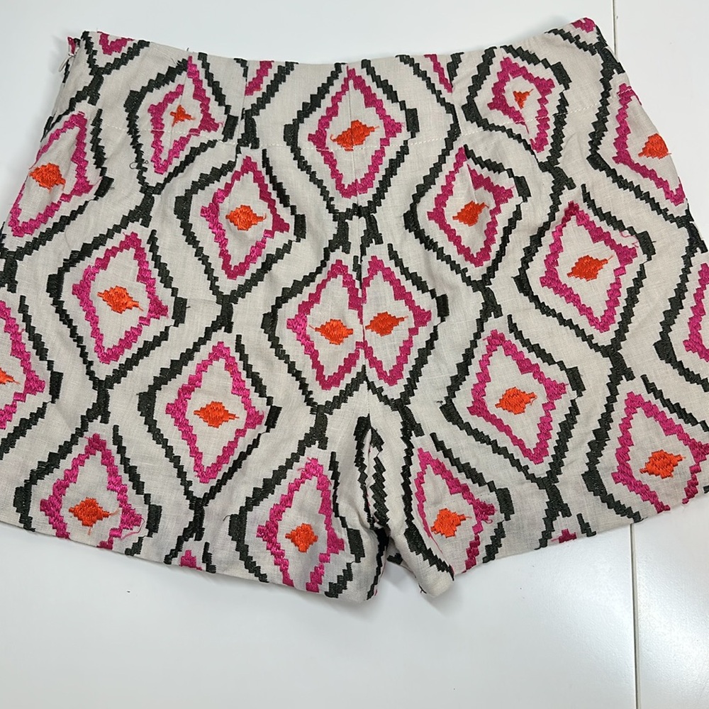 Ann Taylor Loft Riviera Embroidered High Waist Shorts Size 6 - Picture 3 of 10